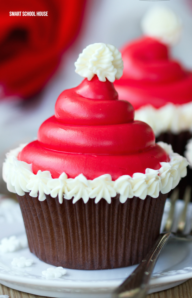 12 Clever Christmas Cupcake Tutorials And Ideas Random Acts Of Baking 7567