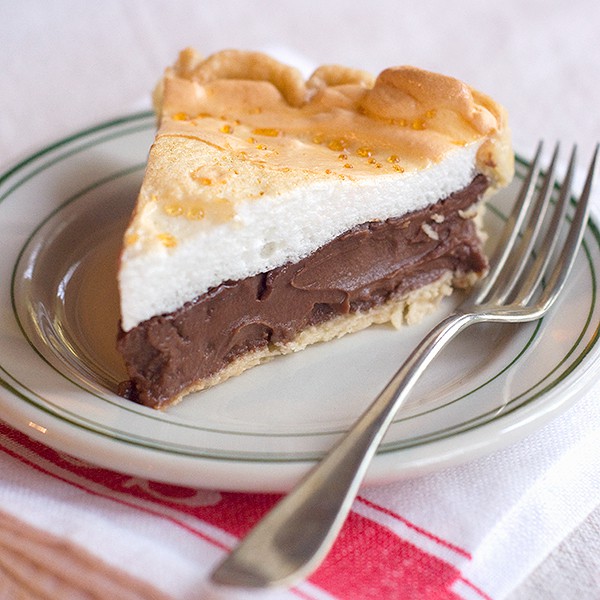 10 Delectable Chocolate Pie Recipes